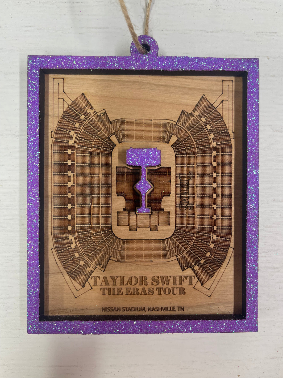 Tayl Swi Small Eras Memento Stadium Tour Piece!